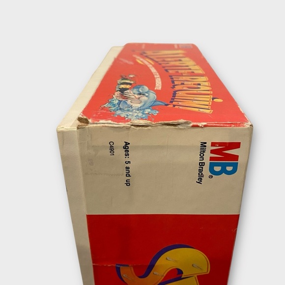 Shark Attack Vintage 1988 Board Game Complete with Working Shark - Picture 4 of 8